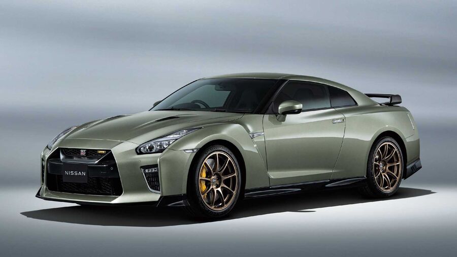 نیسان GT-R
