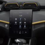 22-Automobile-LAMARI-ECHO-multimedia-screen